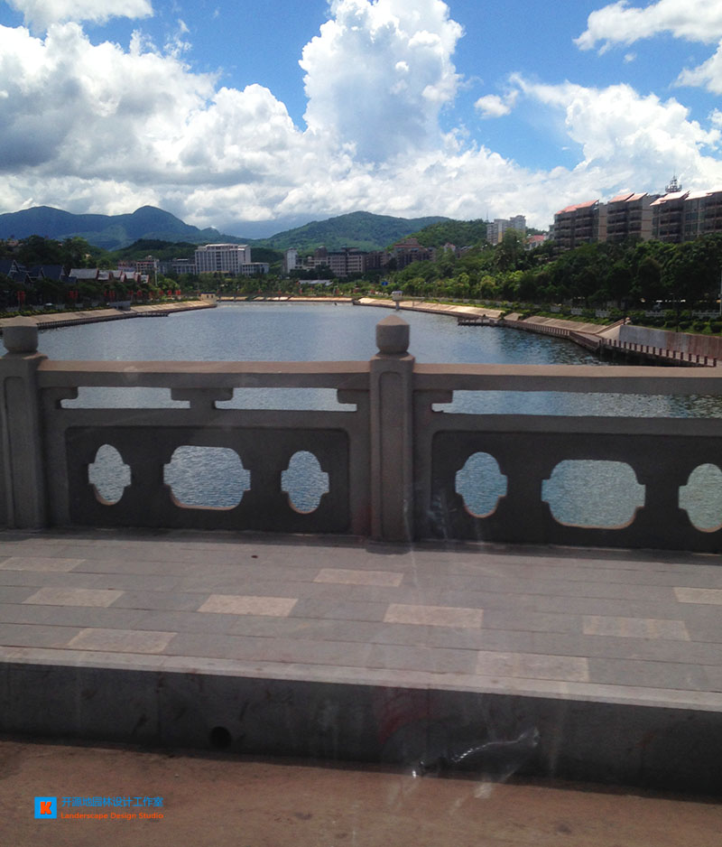 海南白沙牙叉镇,没接高速路没临海,一个婉约的小城